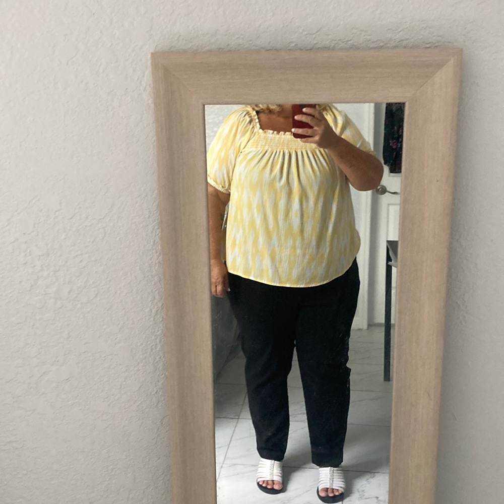 Torrid yellow top